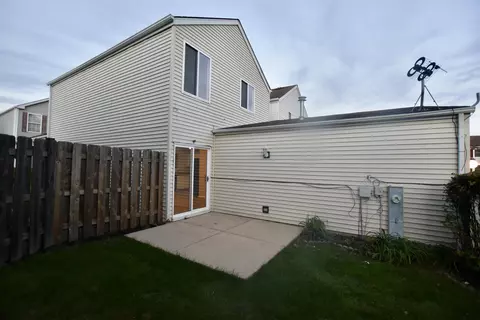 1043 Symphony, Aurora, IL 60504 photo 26