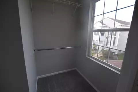 1043 Symphony, Aurora, IL 60504 photo 17