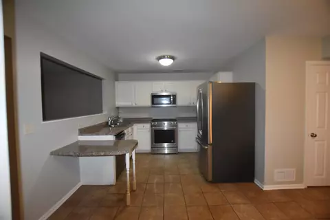 1043 Symphony, Aurora, IL 60504 photo 9