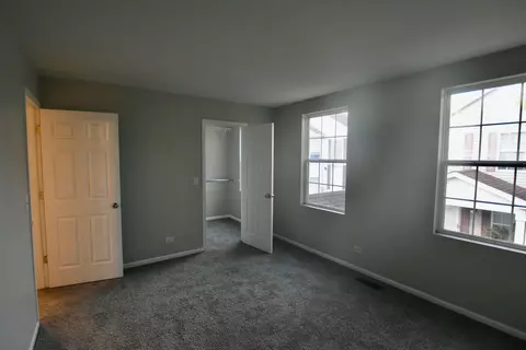 1043 Symphony, Aurora, IL 60504 photo 24