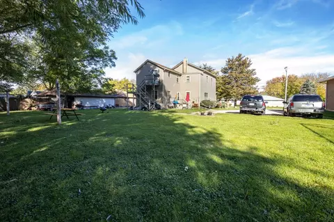 301 E 6th St, Belvidere, IL 61008 photo 4