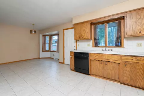 3506 Eagle Ct, Rockford, IL 61103 photo 8