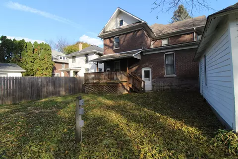 1018 S Maple Ave, Freeport, IL 61032 photo 43