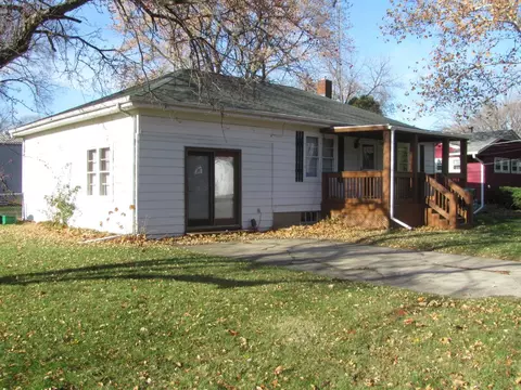 704 Hancock St, Belvidere, IL 61008 photo 2