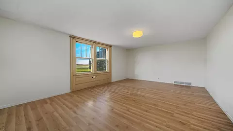 11461 N Pecatonica Rd, Leaf River, IL 61047 photo 8