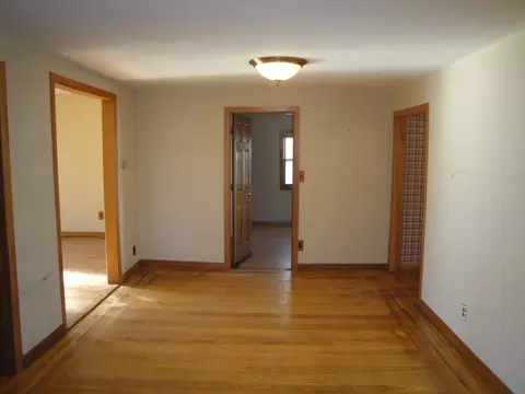 451 W 7th St, Pecatonica, IL 61063 photo 8
