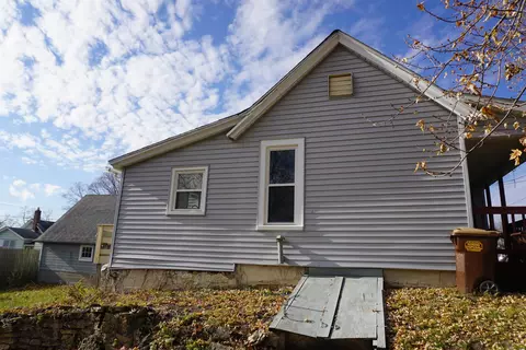 324 E Blackhawk Dr, Byron, IL 61010 photo 3