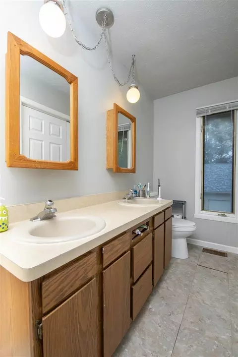 1088 Winborne, Lake Summerset, IL 61019 photo 10