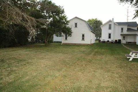 322 E 3rd St, Pecatonica, IL 61063 photo 14