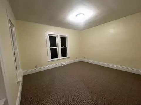 307 E Locust St, Belvidere, IL 61008 photo 18