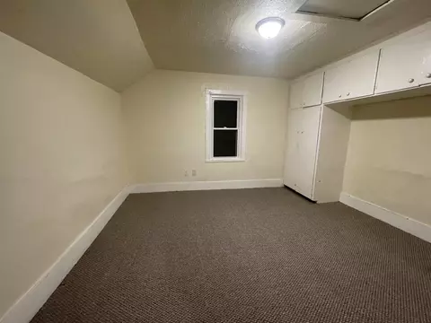 307 E Locust St, Belvidere, IL 61008 photo 17