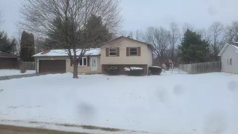 4556 Straw Ln, Roscoe, IL 61073 photo 14