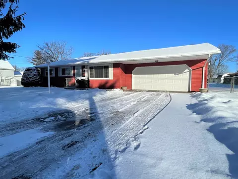 511 E Franklin St, Rockton, IL 61072 photo 3