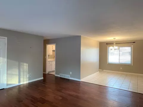 511 E Franklin St, Rockton, IL 61072 photo 6