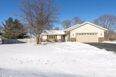4126 Gloucester Rd, Roscoe, IL 61073 photo 2
