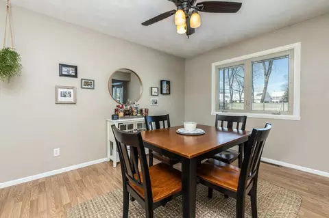 4126 Gloucester Rd, Roscoe, IL 61073 photo 6