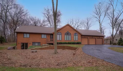 7222 Warblers Way, Roscoe, IL 61073 photo 2