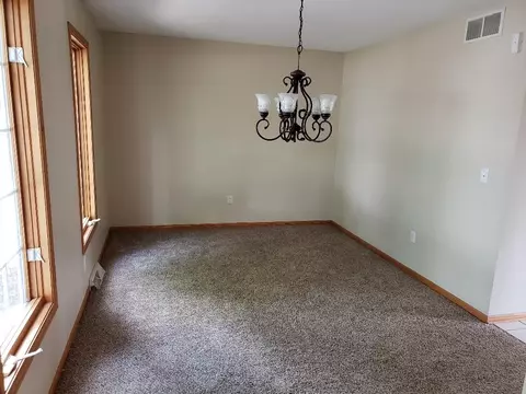 4941 Markell Ln, Cherry Valley, IL 61016 photo 9