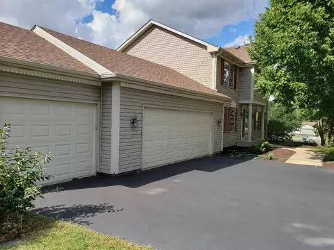4941 Markell Ln, Cherry Valley, IL 61016 photo 2