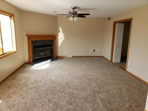 4941 Markell Ln, Cherry Valley, IL 61016 photo 11