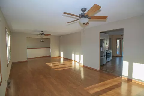 931 Brandy Bend Rd, Roscoe, IL 61073 photo 7