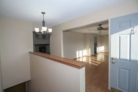 931 Brandy Bend Rd, Roscoe, IL 61073 photo 5