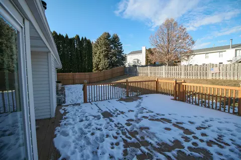 931 Brandy Bend Rd, Roscoe, IL 61073 photo 4