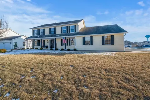 11246 Meadowsweet Ln, Roscoe, IL 61073 photo 2