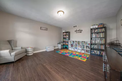 11246 Meadowsweet Ln, Roscoe, IL 61073 photo 7