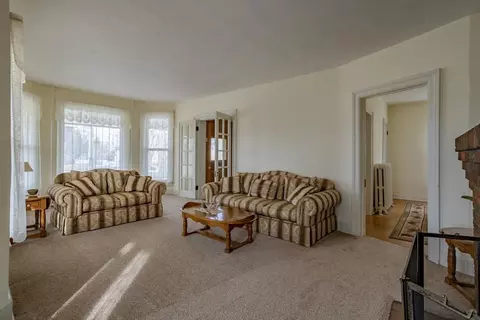 630 Reed St, Pecatonica, IL 61063 photo 9