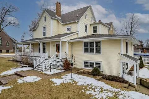 630 Reed St, Pecatonica, IL 61063 photo 4