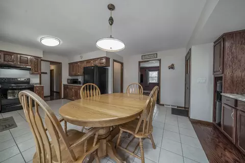 115 E 5th St, Byron, IL 61010 photo 9
