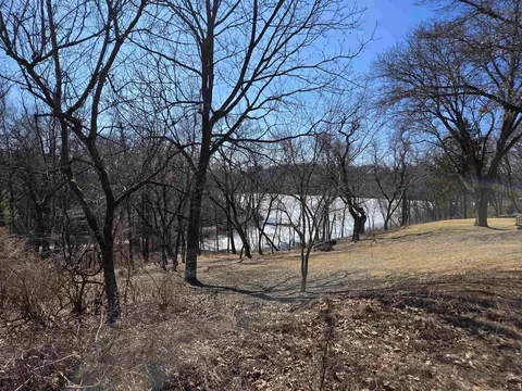 3 A158 General Jackson Dr, Apple River, IL 61001