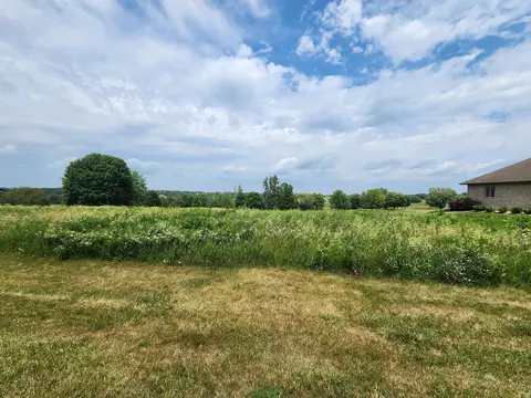 31-31 Medinah Dr, Lake Carroll, IL 61046