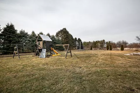 602 Anson St, Warren, IL 61087 photo 7