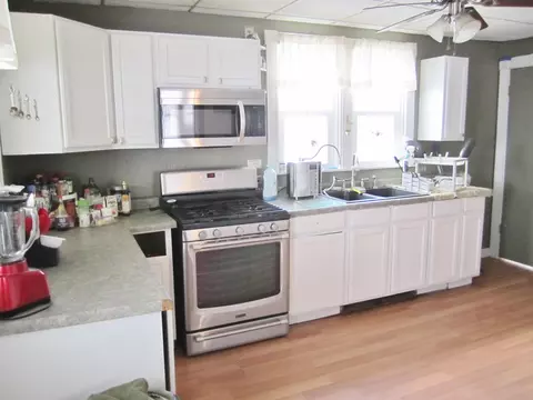 127 E 6th St, Belvidere, IL 61008 photo 7