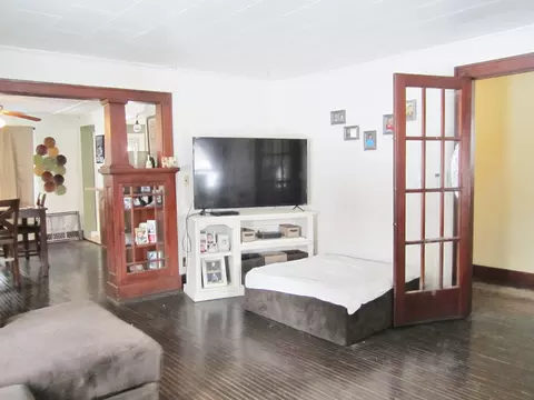 127 E 6th St, Belvidere, IL 61008 photo 3
