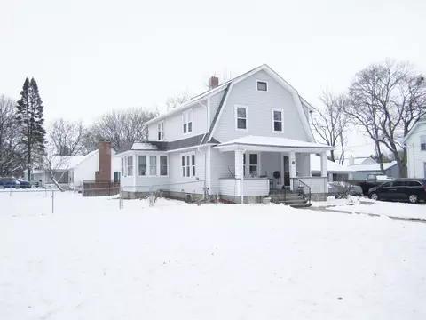 127 E 6th St, Belvidere, IL 61008 photo 1