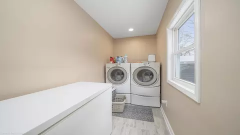 320 E 5th St, Pecatonica, IL 61063 photo 14