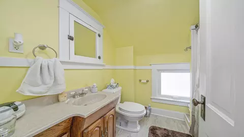 320 E 5th St, Pecatonica, IL 61063 photo 25