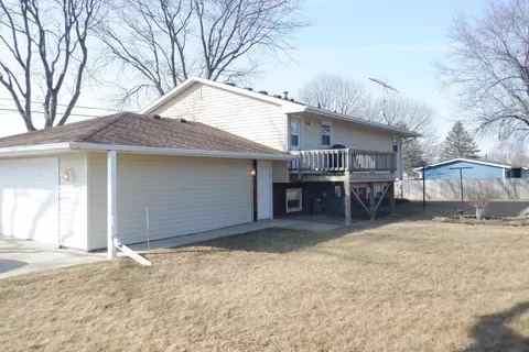 1220 Main St, Pecatonica, IL 61063 photo 3