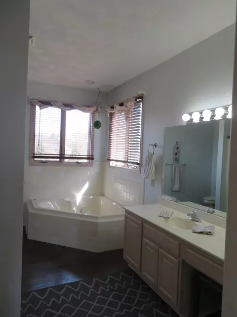 3189 Forest, Freeport, IL 61032 photo 10