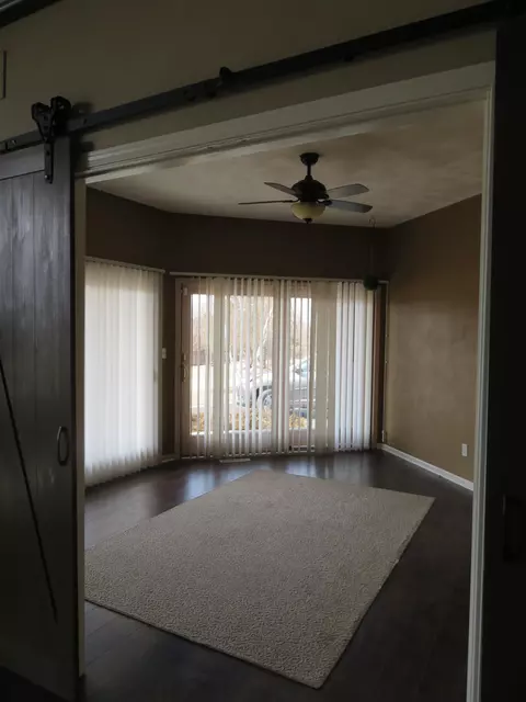 3189 Forest, Freeport, IL 61032 photo 4