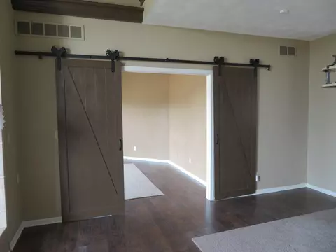 3189 Forest, Freeport, IL 61032 photo 5