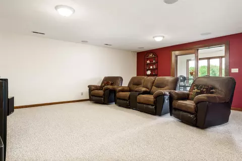 4906 E Ashelford Dr, Byron, IL 61010 photo 40