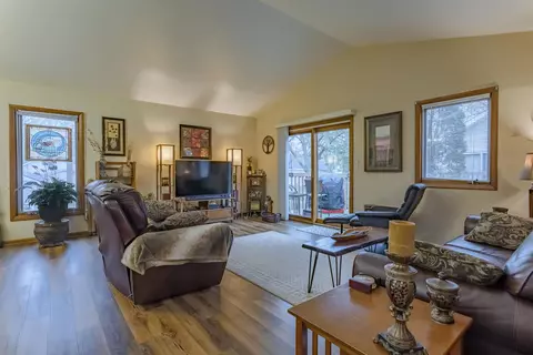 315 E 6th St, Pecatonica, IL 61063 photo 5