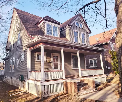 1712 E State St, Rockford, IL 61104 photo 1
