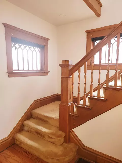 1712 E State St, Rockford, IL 61104 photo 9