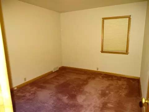 836 W Empire, Freeport, IL 61032 photo 13