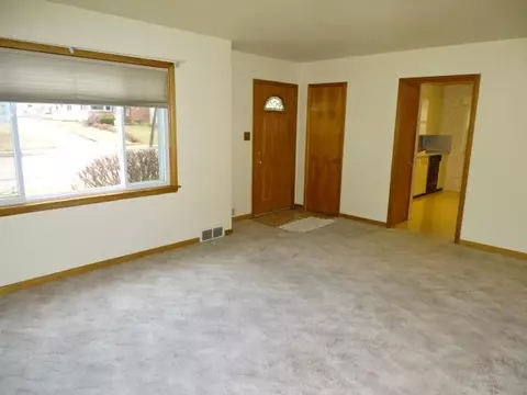 836 W Empire, Freeport, IL 61032 photo 7
